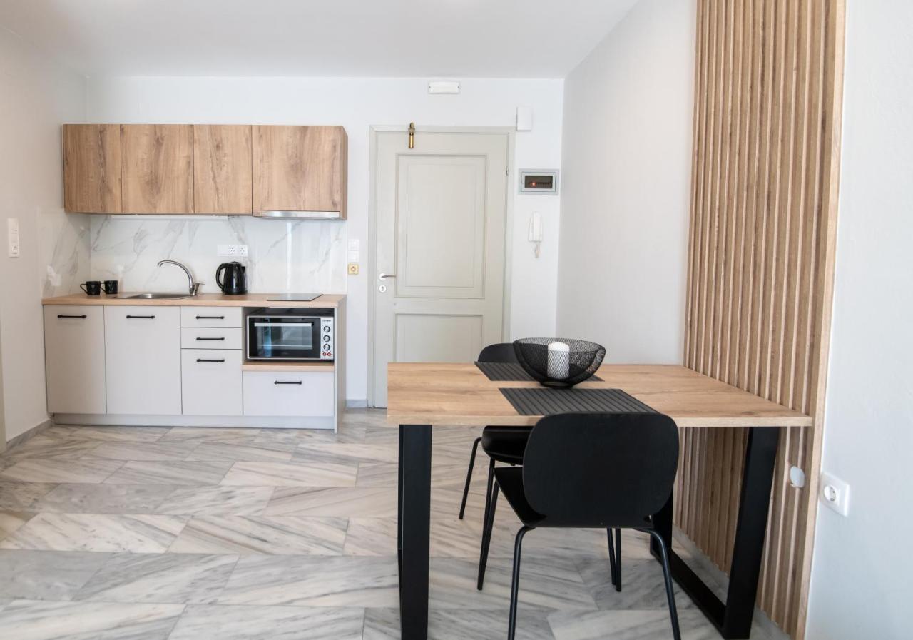 העיירה רתימנו Mardinik Hotel Apartments מראה חיצוני תמונה