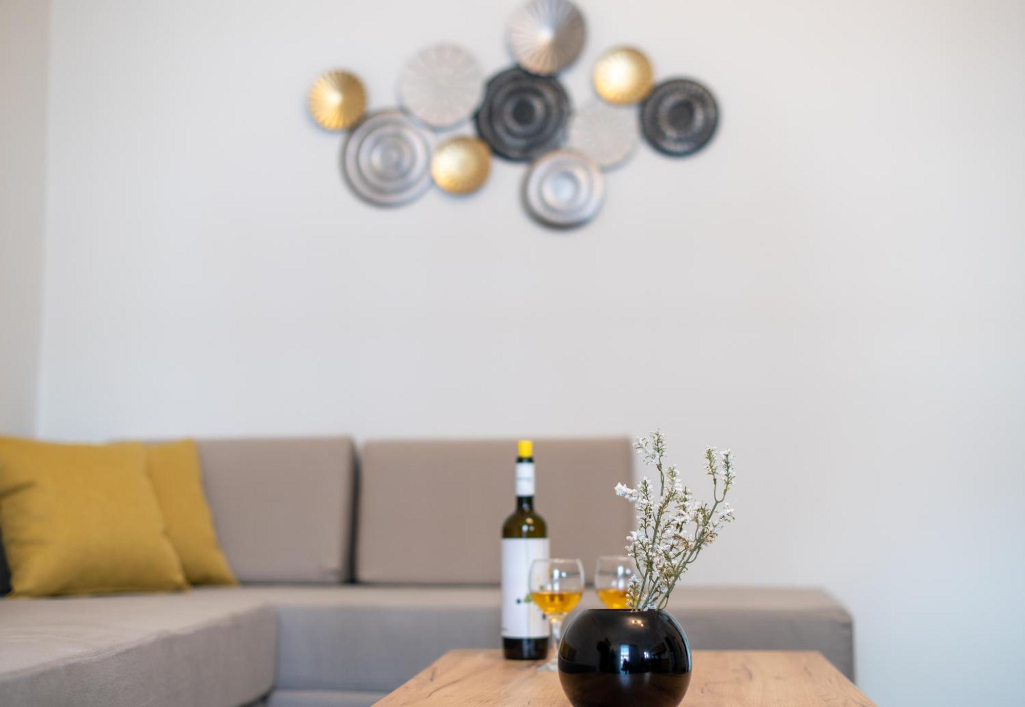 העיירה רתימנו Mardinik Hotel Apartments מראה חיצוני תמונה